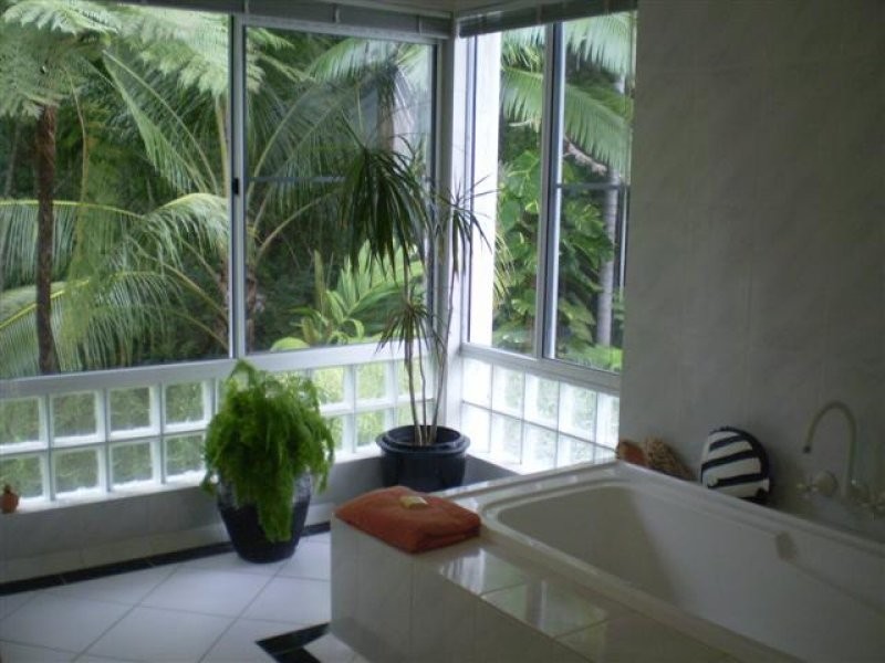 137 ARLINGTON ESPLANADE, Clifton Beach QLD 4879