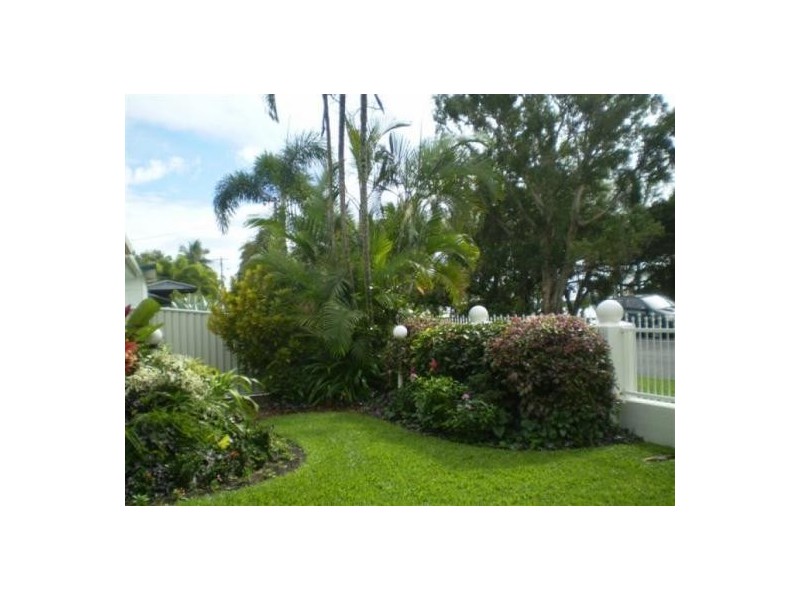 137 ARLINGTON ESPLANADE, Clifton Beach QLD 4879
