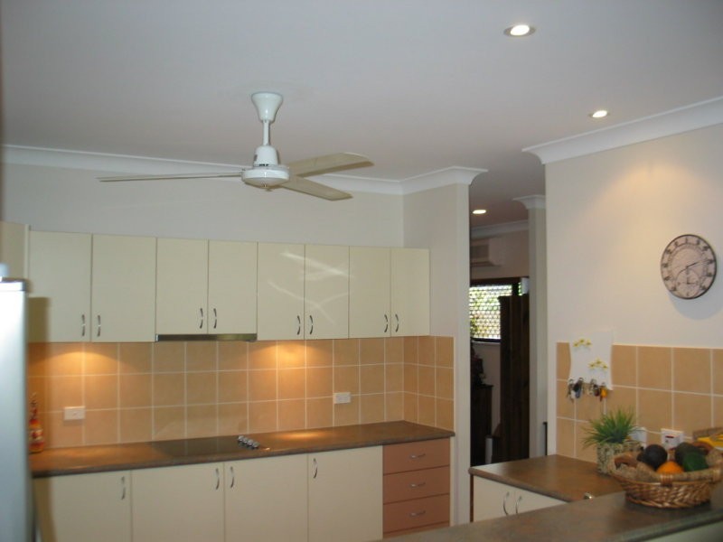 10 NARABEEN STREET, KEWARRA BEACH, Cairns QLD 4870