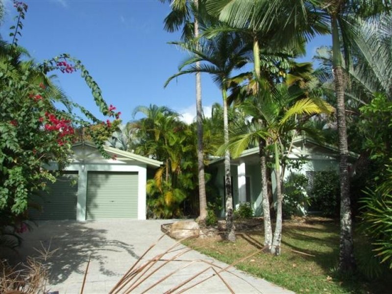 5 BLIGH CLOSE, CLIFTON BEACH, Cairns QLD 4870