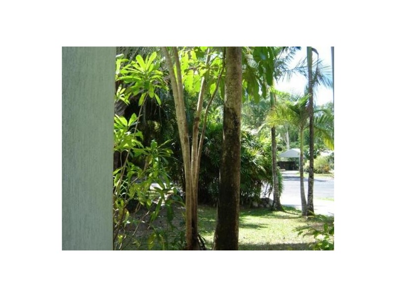 5 BLIGH CLOSE, CLIFTON BEACH, Cairns QLD 4870