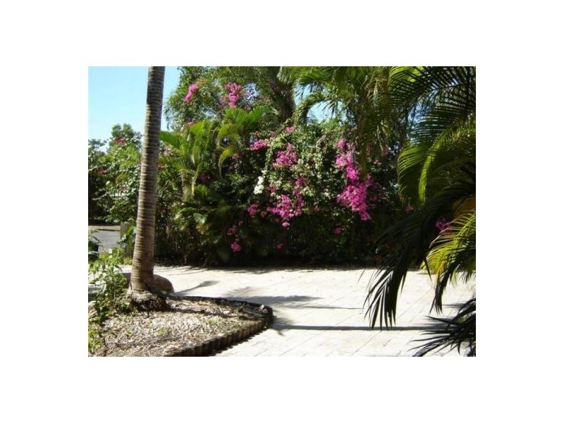 5 BLIGH CLOSE, CLIFTON BEACH, Cairns QLD 4870