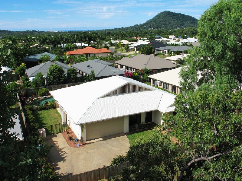 64 MOORE ROAD, Kewarra Beach QLD 4879