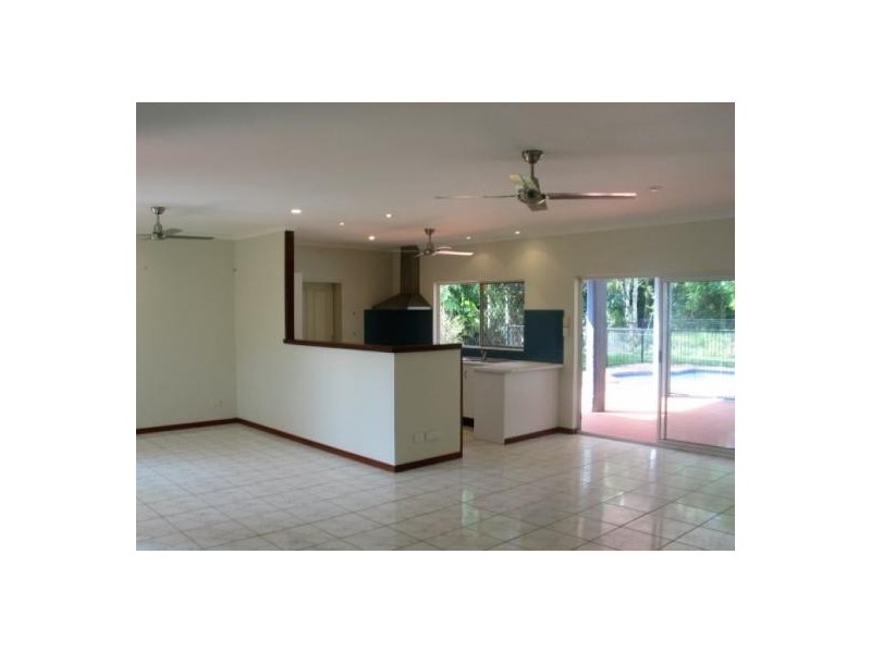 9 ST CRISPIN STREET, Clifton Beach QLD 4879