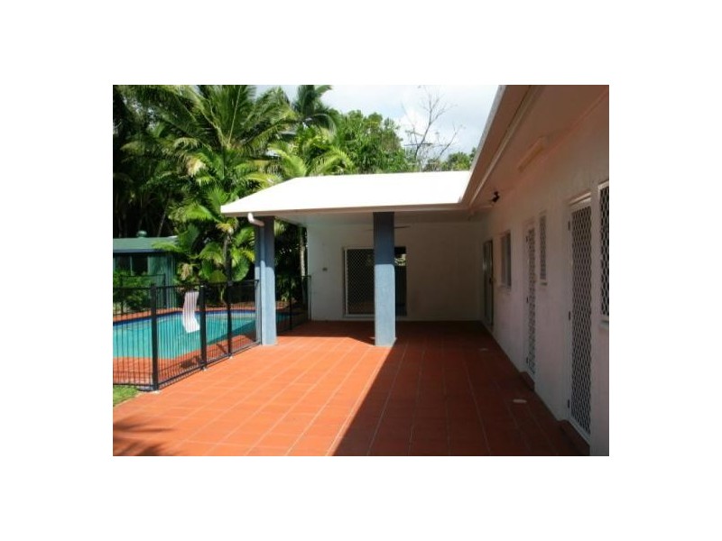 9 ST CRISPIN STREET, Clifton Beach QLD 4879