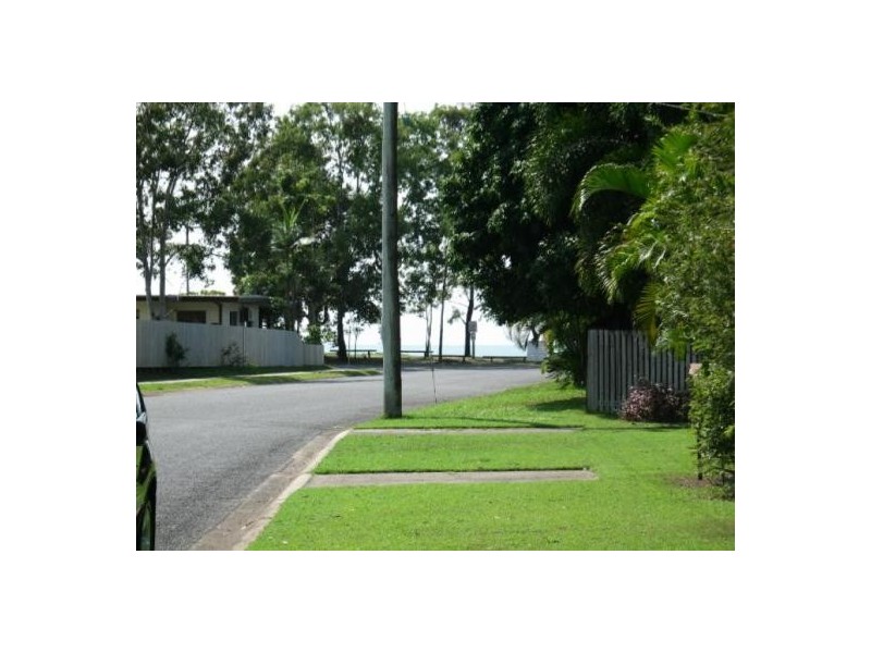 9 ST CRISPIN STREET, Clifton Beach QLD 4879