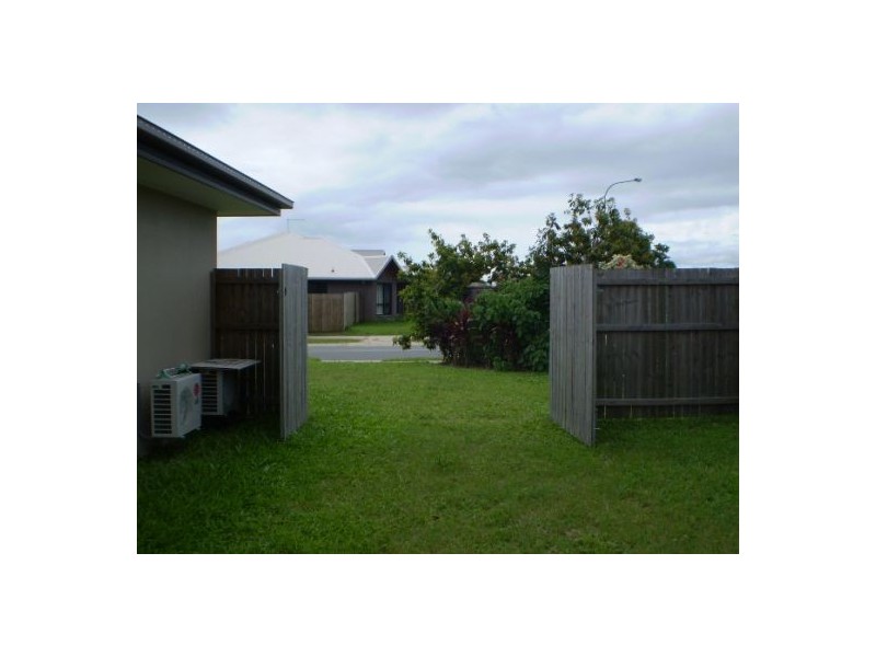1 RIVERCHERRY ST, Trinity Park QLD 4879