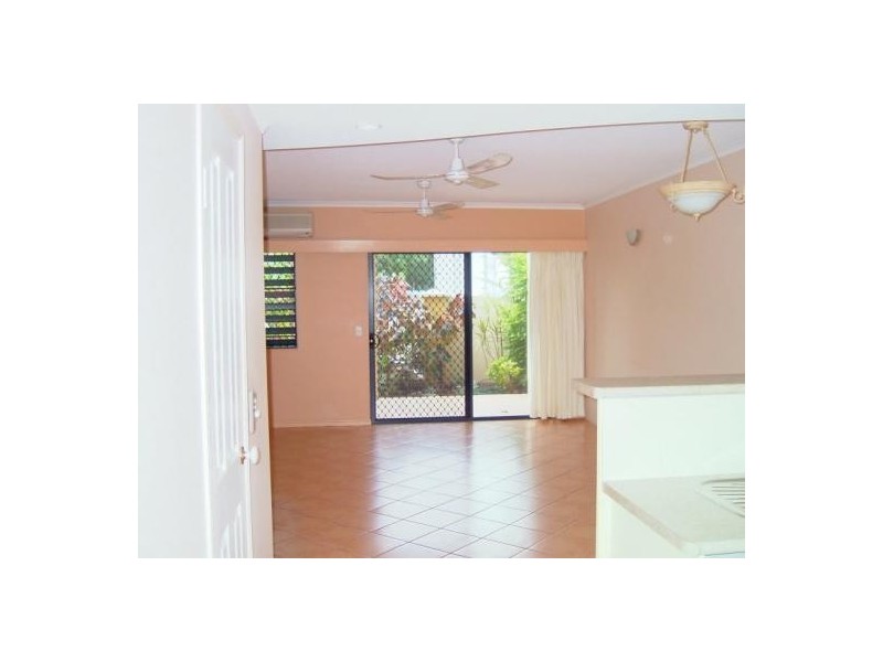 9/18 CLIFTON RD, Clifton Beach QLD 4879