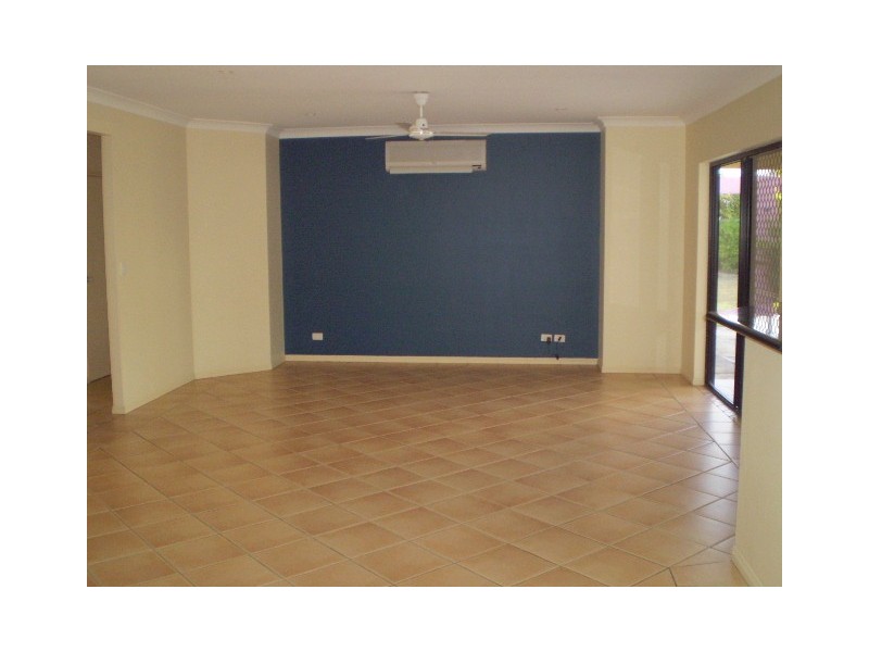 7 Brolga Close, Kewarra Beach QLD 4879
