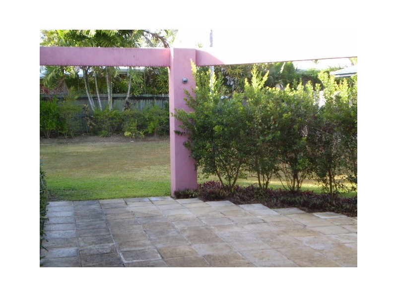 7 Brolga Close, Kewarra Beach QLD 4879