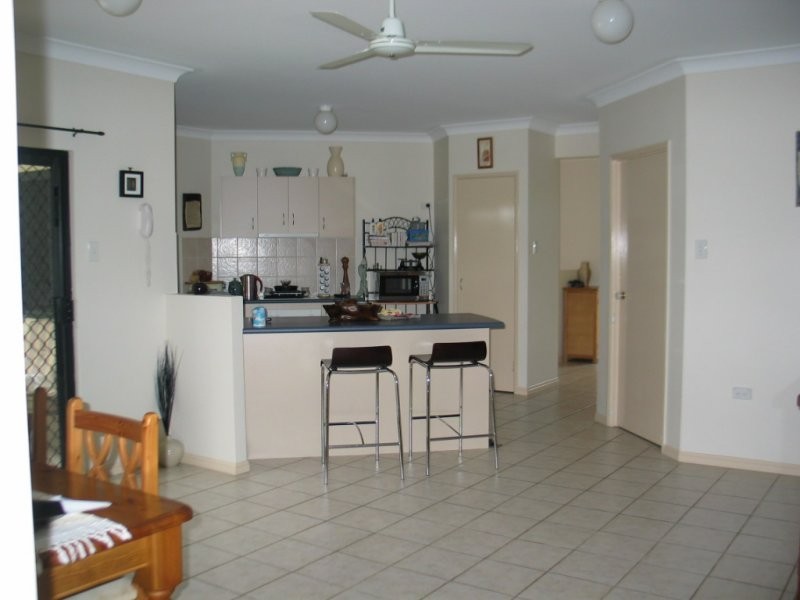 10 Bells Close, Kewarra Beach QLD 4879