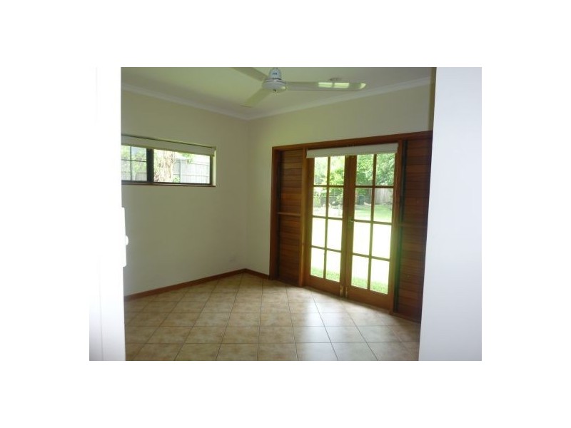 2/3 Agincourt Close, Clifton Beach QLD 4879