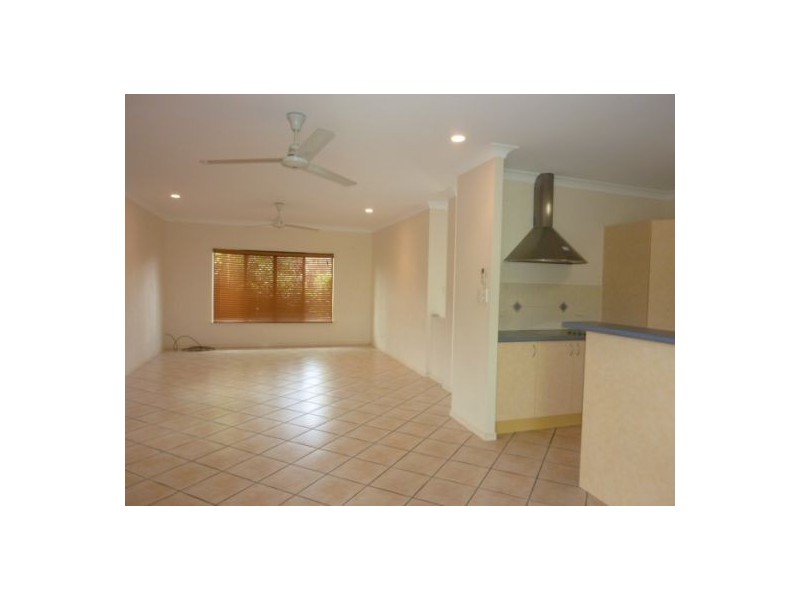 8 Narabeen Street, Kewarra Beach QLD 4879