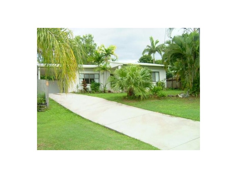 5 Newport Close, Kewarra Beach QLD 4879