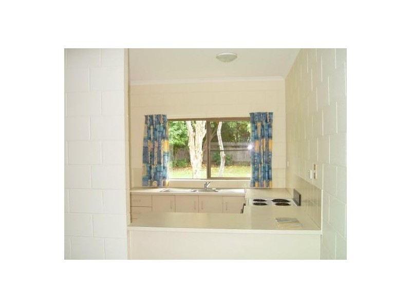 5 Newport Close, Kewarra Beach QLD 4879