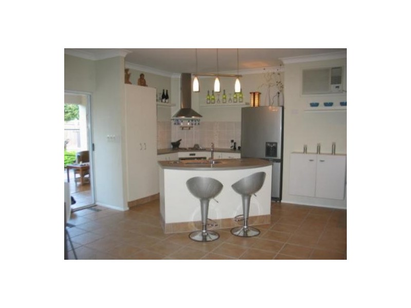 4 Sago Close, Palm Cove QLD 4879