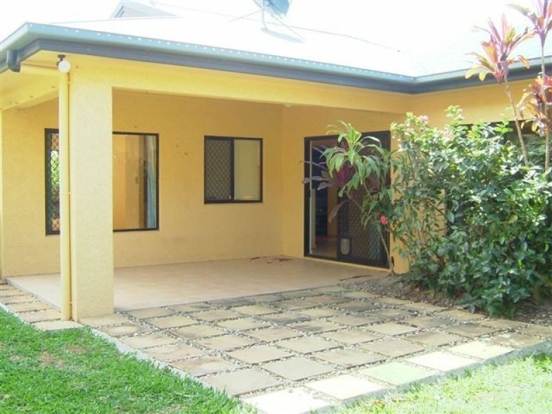11 Helsdon Close, Clifton Beach QLD 4879