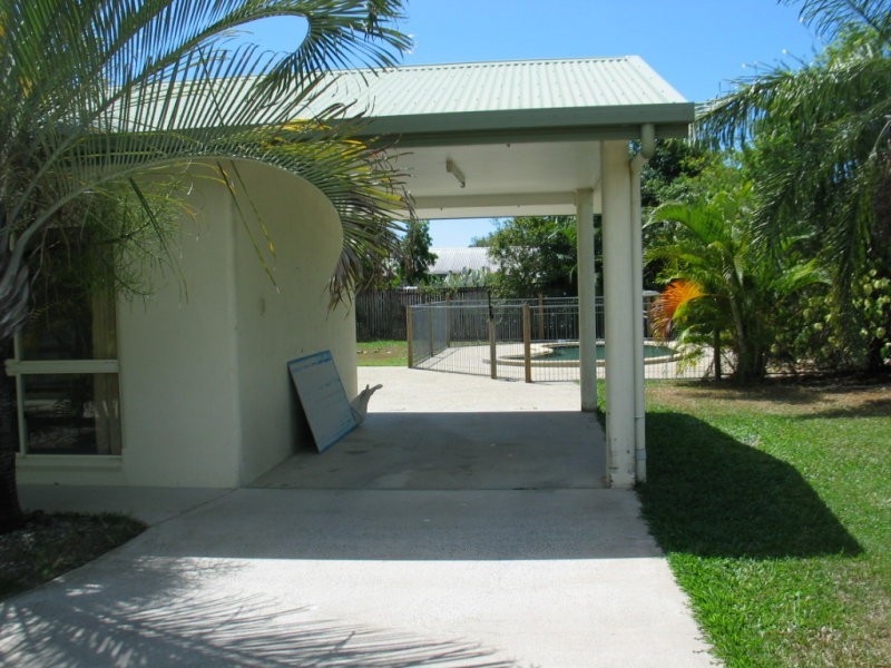 16 Whale Close, Kewarra Beach QLD 4879