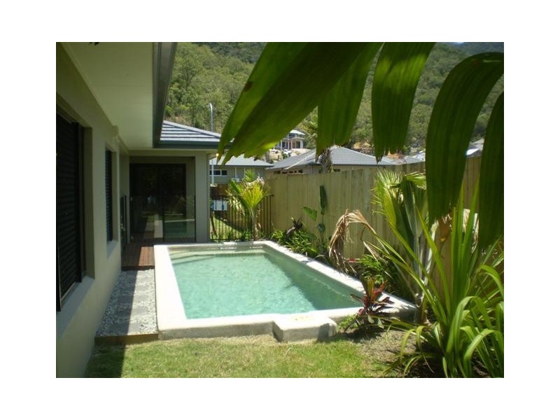 10A OR 10B MICHELIA CLOSE, Palm Cove QLD 4879