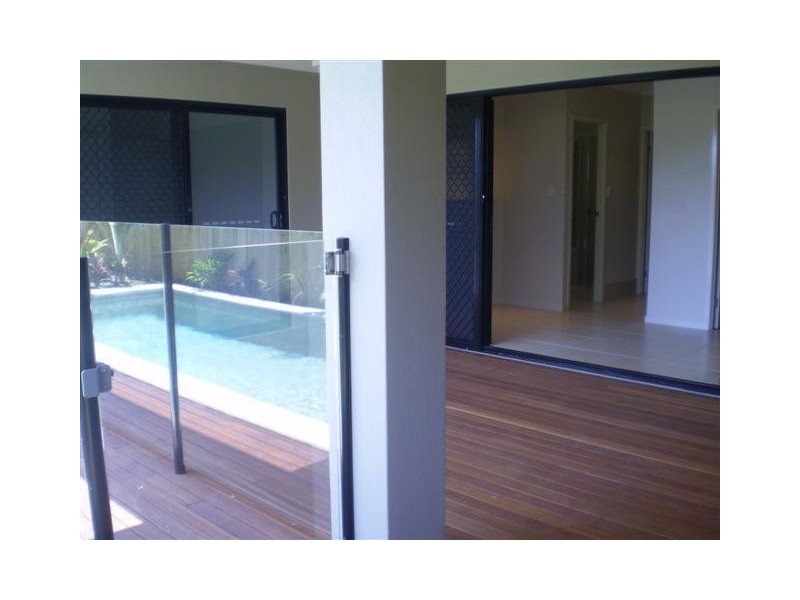 10A OR 10B MICHELIA CLOSE, Palm Cove QLD 4879