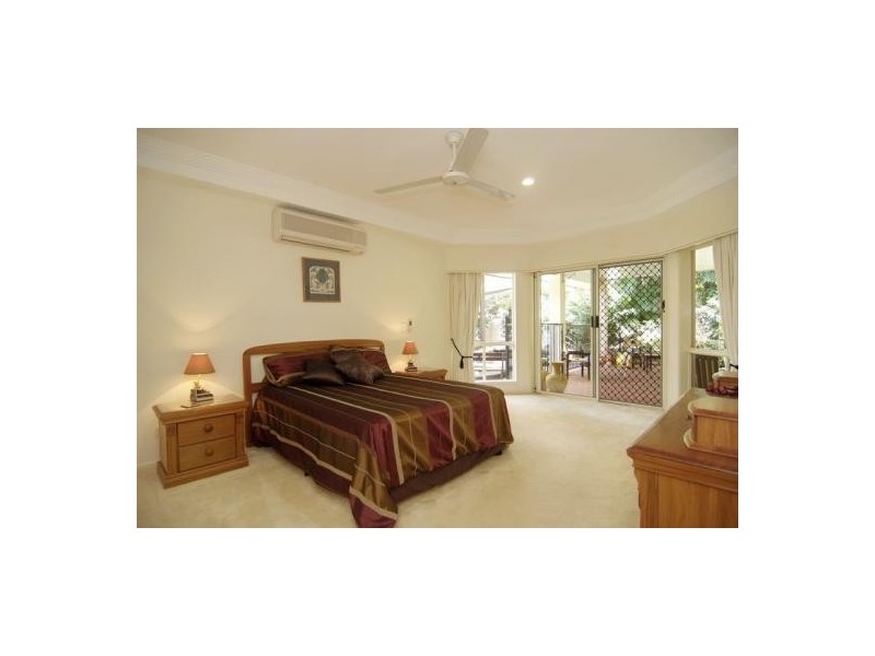 1 WHITEHAVEN COURT, Clifton Beach QLD 4879