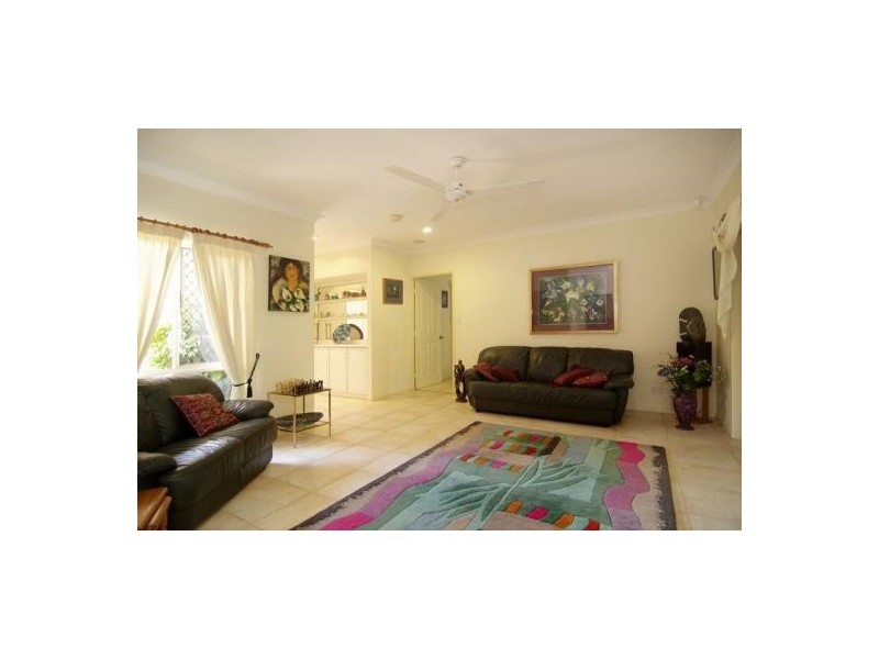 1 WHITEHAVEN COURT, Clifton Beach QLD 4879