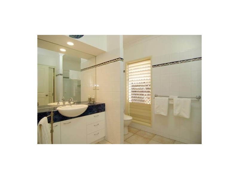 1 WHITEHAVEN COURT, Clifton Beach QLD 4879