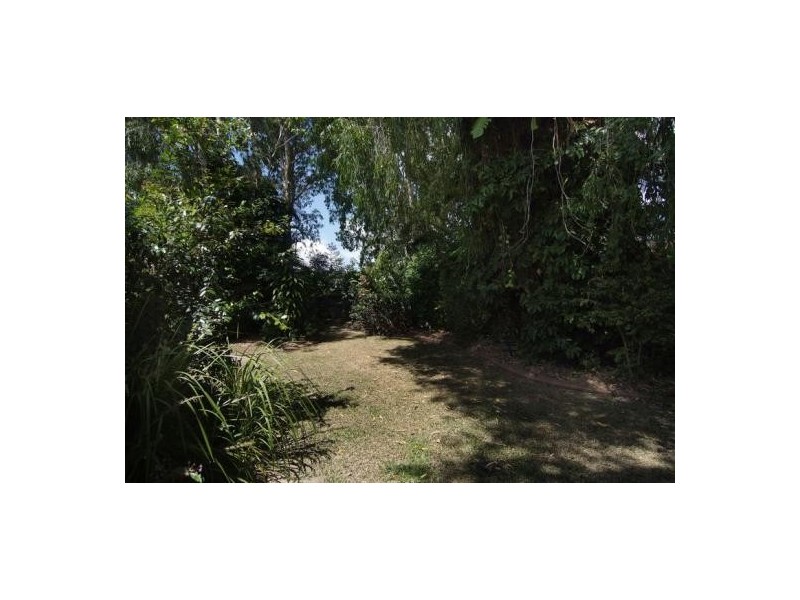 1 WHITEHAVEN COURT, Clifton Beach QLD 4879