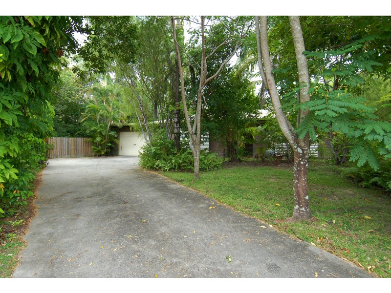 Clifton Beach QLD 4879