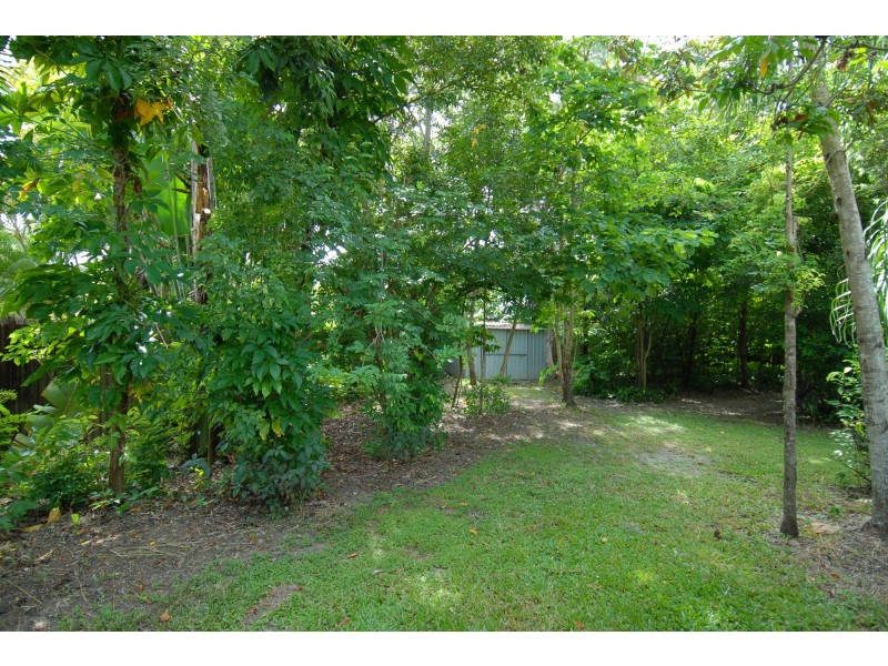 Clifton Beach QLD 4879