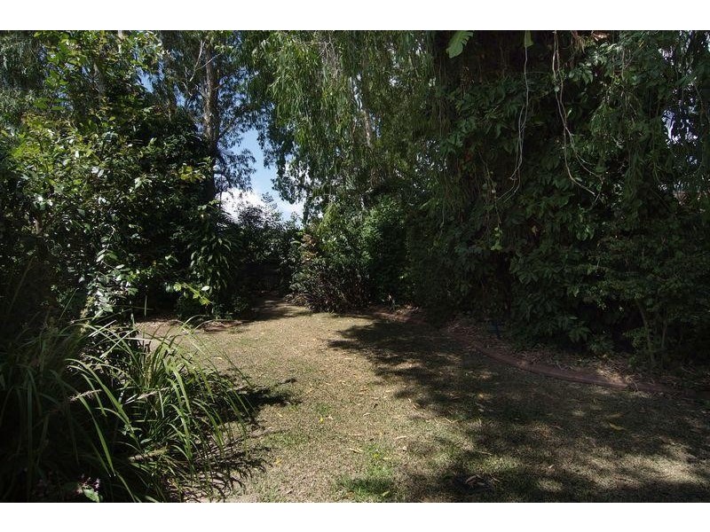 1 WHITEHAVEN COURT, CLIFTON BEACH, Cairns QLD 4870