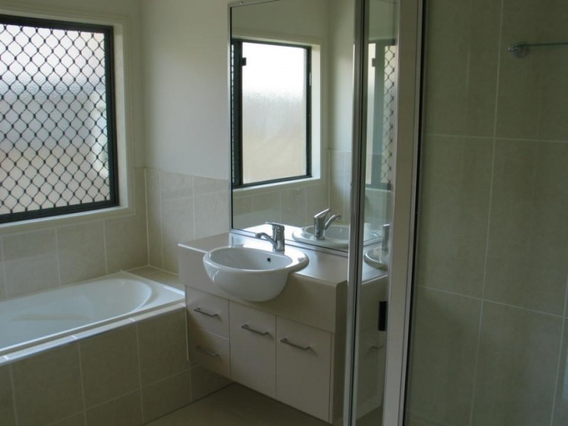 Kewarra Beach QLD 4879