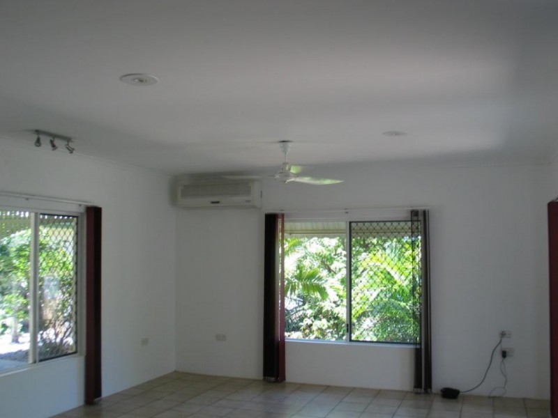 Clifton Beach QLD 4879