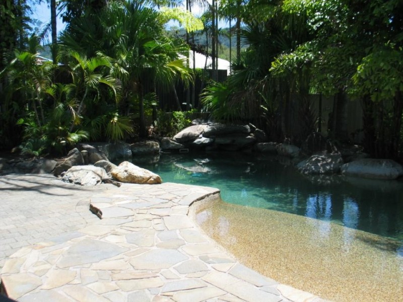 Clifton Beach QLD 4879