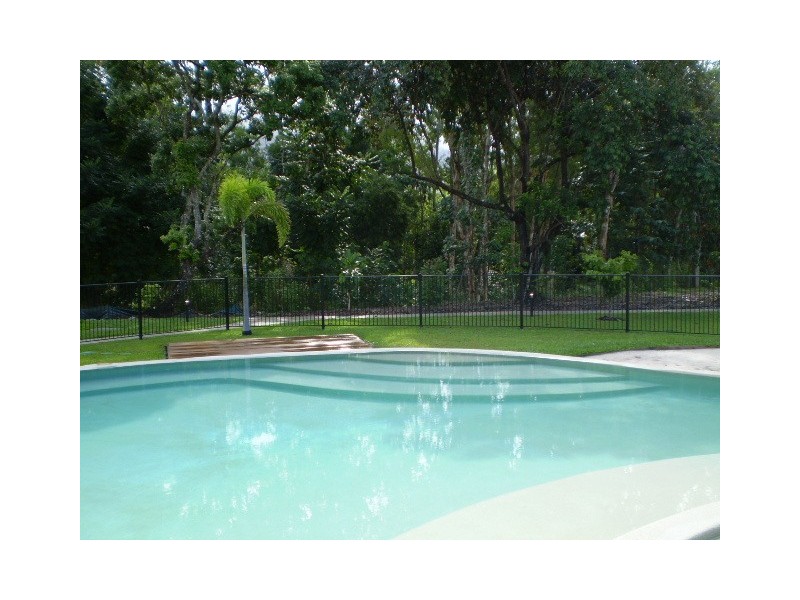 Clifton Beach QLD 4879