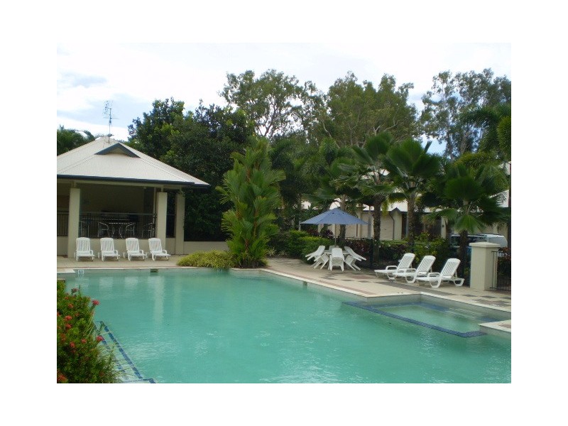 Clifton Beach QLD 4879