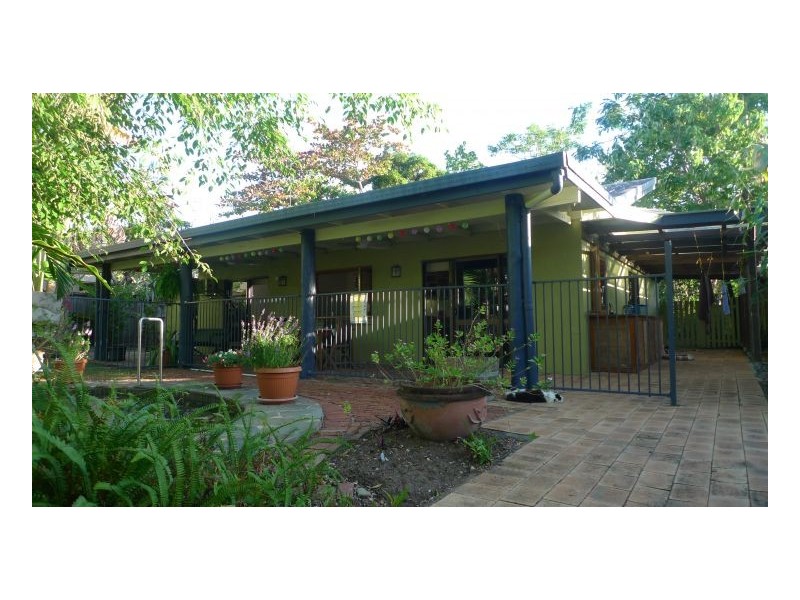 15 Hibiscus Lane, Holloways Beach QLD 4878