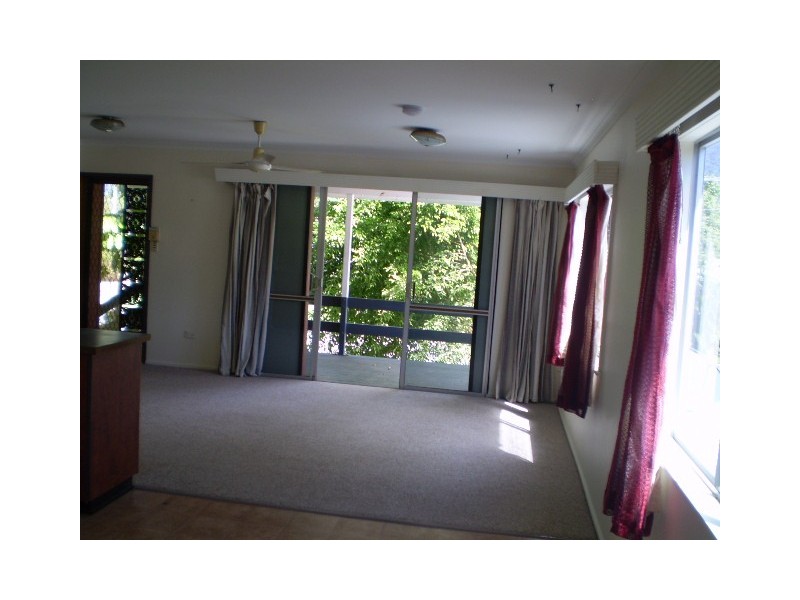 6 Arunta Street, Trinity Park QLD 4879