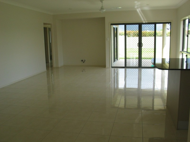 57 BILGOLA DRIVE, KEWARRA BEACH, Kewarra Beach QLD 4879