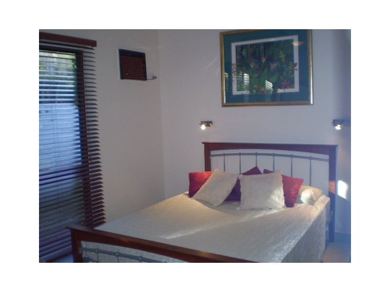 6 TURTLE CLOSE, Clifton Beach QLD 4879