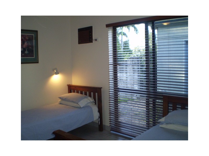 6 TURTLE CLOSE, Clifton Beach QLD 4879