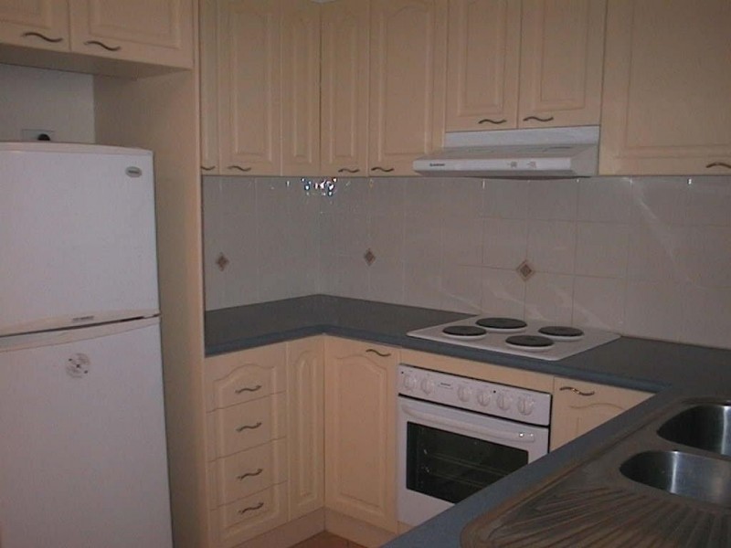 10/18 CLIFTON RD, Clifton Beach QLD 4879