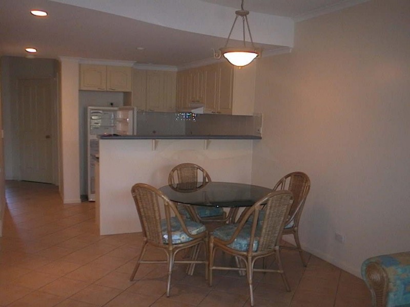 10/18 CLIFTON RD, Clifton Beach QLD 4879