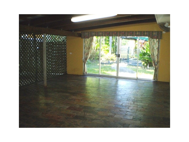 Clifton Beach QLD 4879