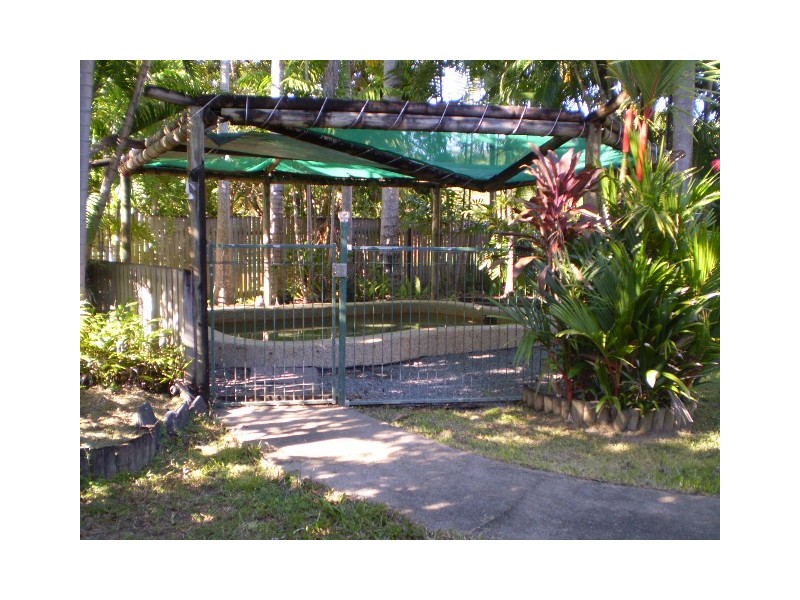 Clifton Beach QLD 4879