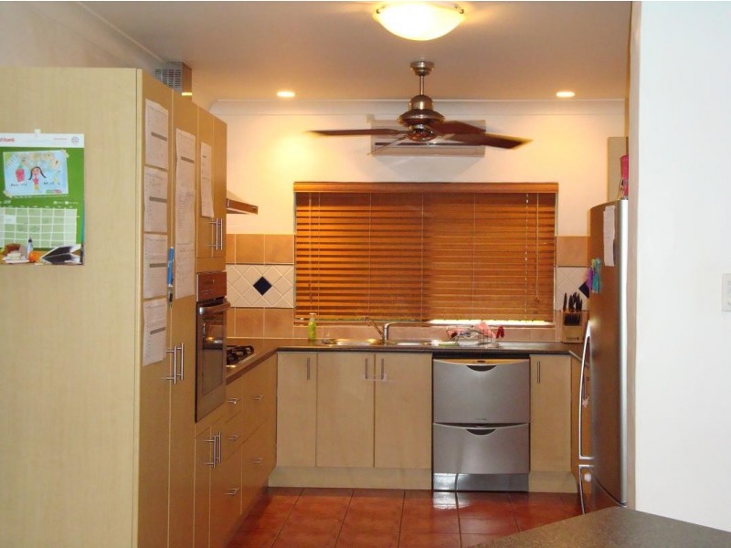 21 BRAMBLE STREET, Clifton Beach QLD 4879