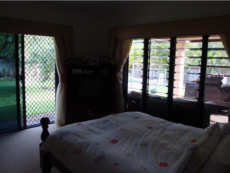 21 BRAMBLE STREET, Clifton Beach QLD 4879