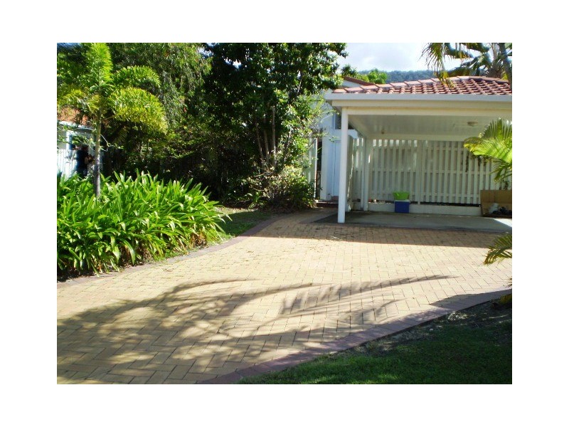 35 Hibiscus Court, Kewarra Beach QLD 4879