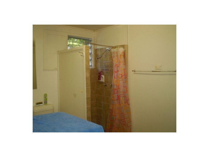 6 ARUNTA ST, Trinity Park QLD 4879