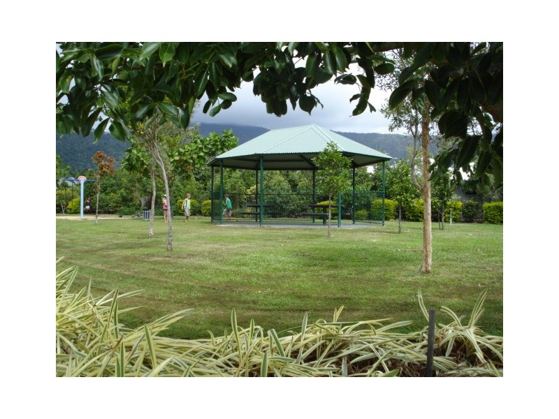 Kewarra Beach QLD 4879